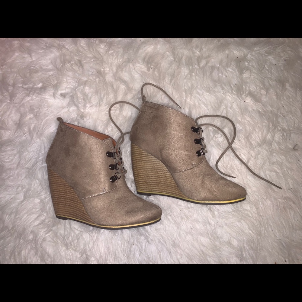 NWT Taupe Wedge Bootie